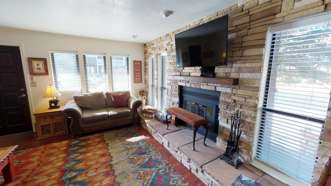 Claim Jumper 8 Townhouse With High Speed Wifi Apartment Red River Exterior photo