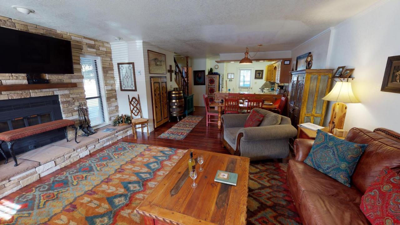Claim Jumper 8 Townhouse With High Speed Wifi Apartment Red River Exterior photo