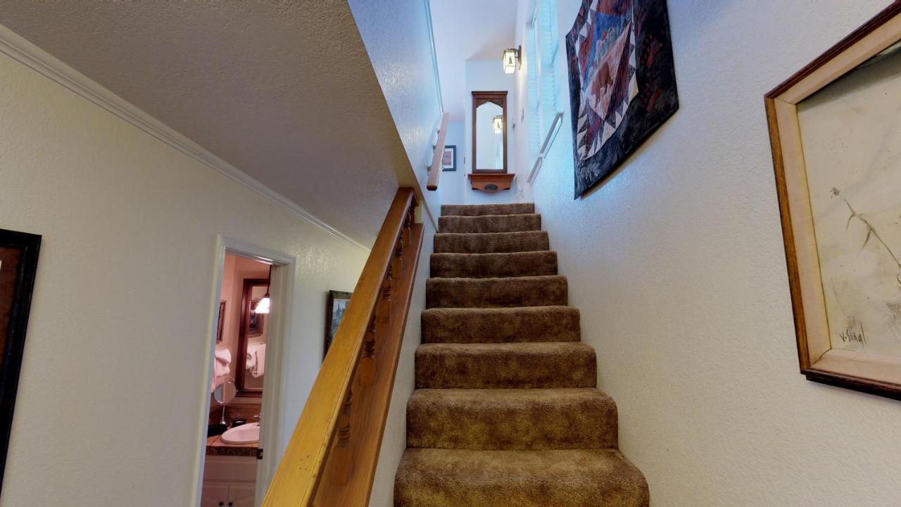 Claim Jumper 8 Townhouse With High Speed Wifi Apartment Red River Exterior photo