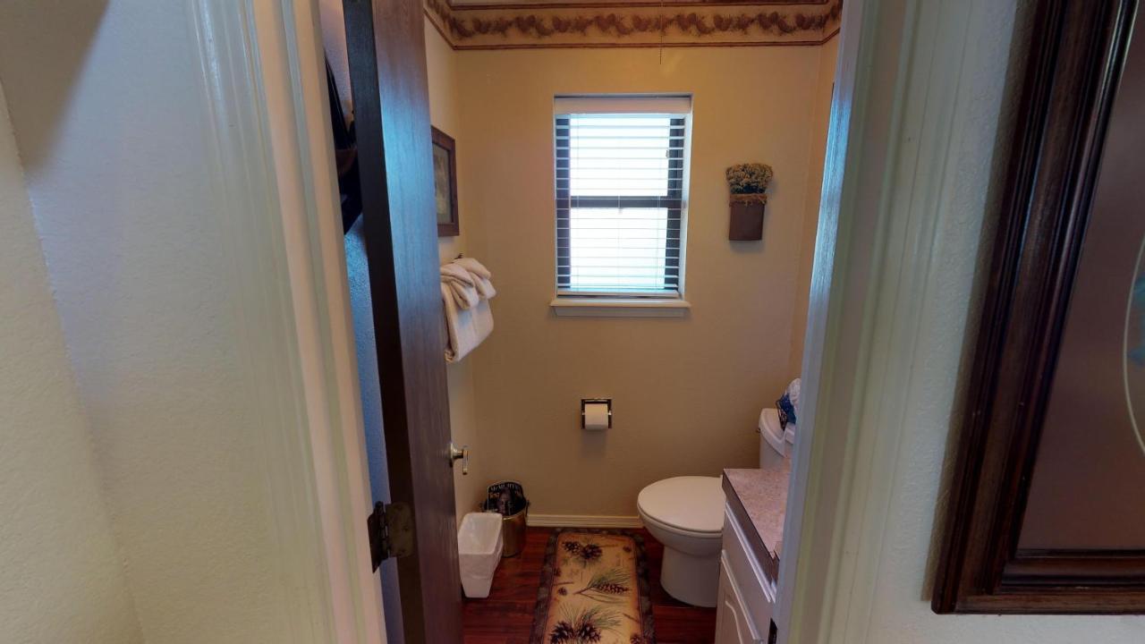 Claim Jumper 8 Townhouse With High Speed Wifi Apartment Red River Exterior photo